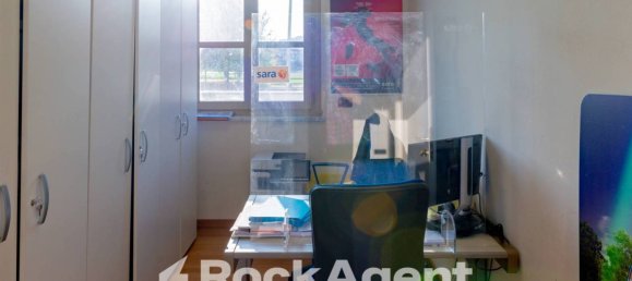 5 rooms Office in Ivrea, Italy No. 299917 11