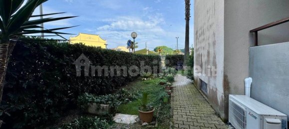 Квартира с 2 спальнями в Порто Адзурро, Италия № 129337 9