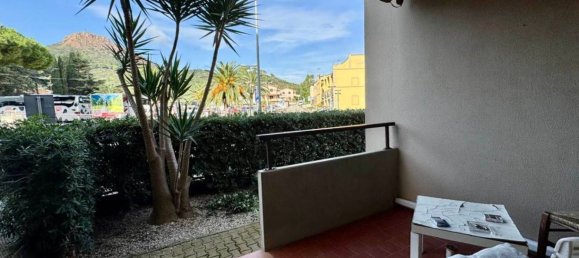 Квартира с 2 спальнями в Порто Адзурро, Италия № 129337 7