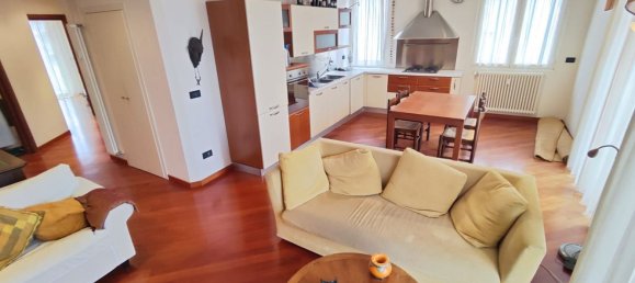 4 rooms Apartment in Albenga, Italy No. 266531 2