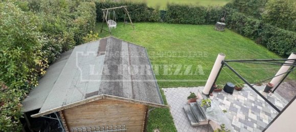 Villa de 3 dormitorios en San Giuliano Terme, Italy No. 178824 25