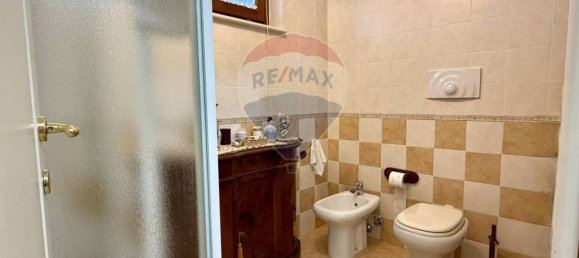 4 bedrooms Villa in Montesilvano, Italy No. 342135 9