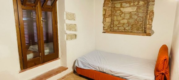 2-salle Appartement à Santa Luce, Italy No. 214286 12