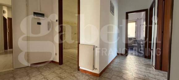 3 bedrooms Apartment in Formia, Italy No. 301202 3