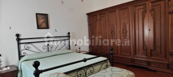 Villa de 5 dormitorios en Licciana Nardi, Italy No. 45269 27