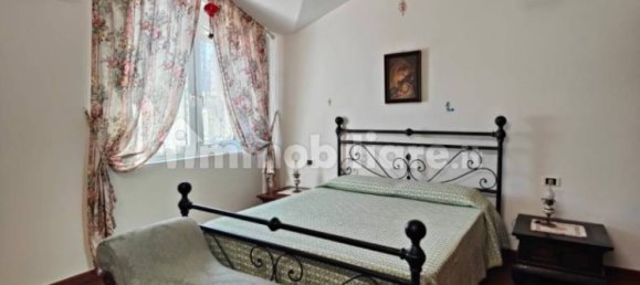 Villa de 5 dormitorios en Licciana Nardi, Italy No. 45269 26