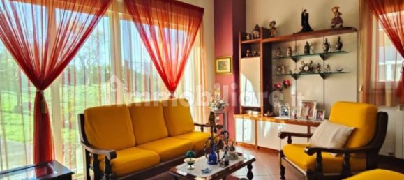 Villa de 5 dormitorios en Licciana Nardi, Italy No. 45269 12