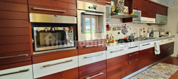 Villa de 5 dormitorios en Licciana Nardi, Italy No. 45269 19