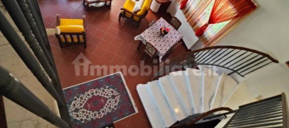 Villa de 5 dormitorios en Licciana Nardi, Italy No. 45269 14