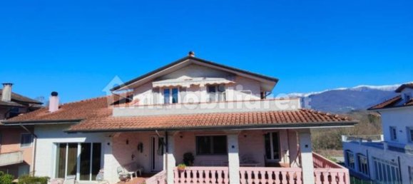 Villa de 5 dormitorios en Licciana Nardi, Italy No. 45269 3