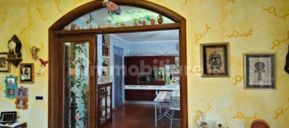 Villa de 5 dormitorios en Licciana Nardi, Italy No. 45269 42