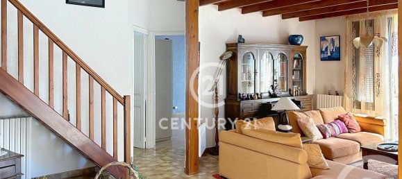 Casa de 4 dormitorios en Elne, France No. 333607 3