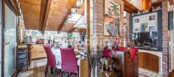 2 bedrooms Penthouse in Gattatico, Italy No. 211388 9