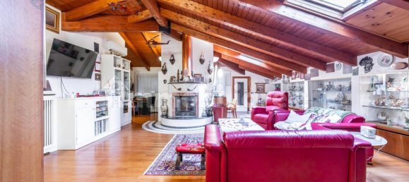 2 bedrooms Penthouse in Gattatico, Italy No. 211388 13