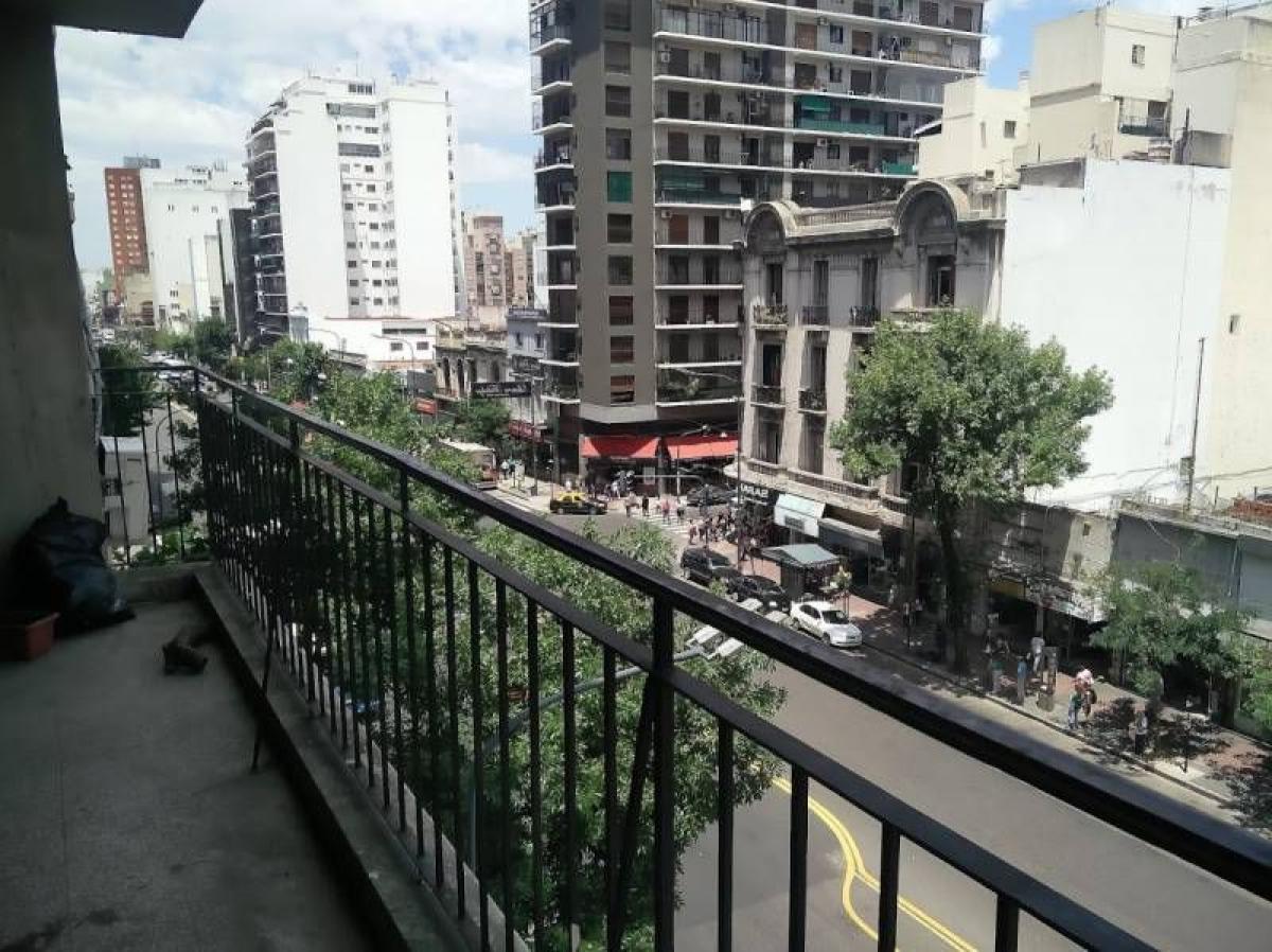 3 bedrooms Apartment in Buenos Aires, Argentina No. 78220