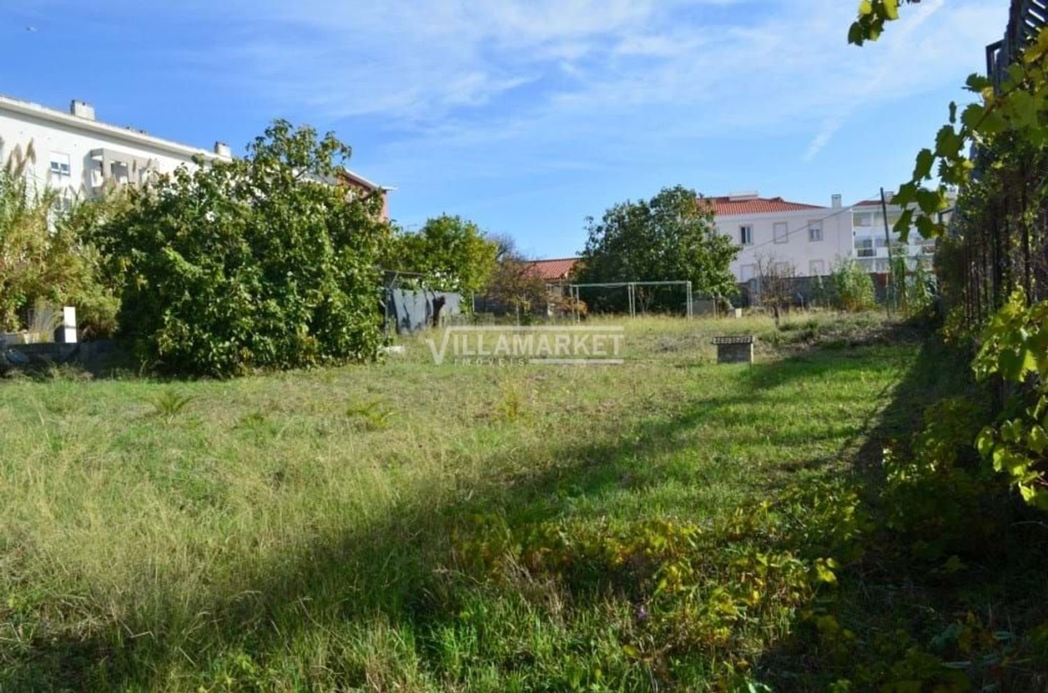 2000m² Land in Lisbon, Portugal No. 92540