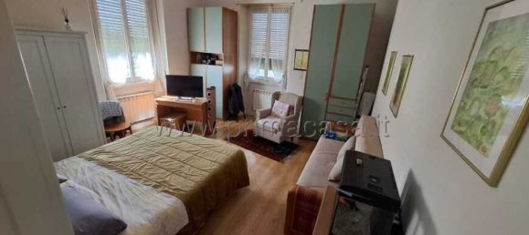 Квартира с 4 комнатами в Монца, Италия № 150457 2