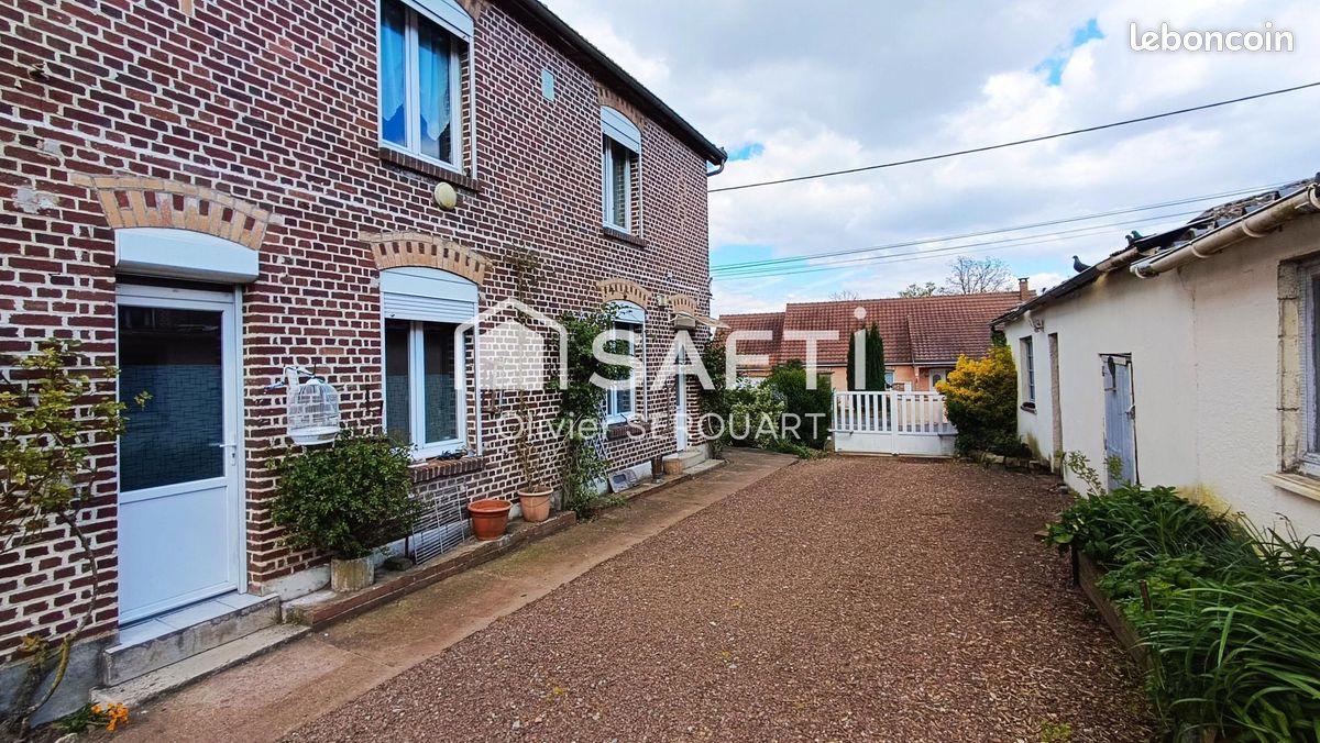 4 غرف نوم منزل في Attilly, France رقم 217591