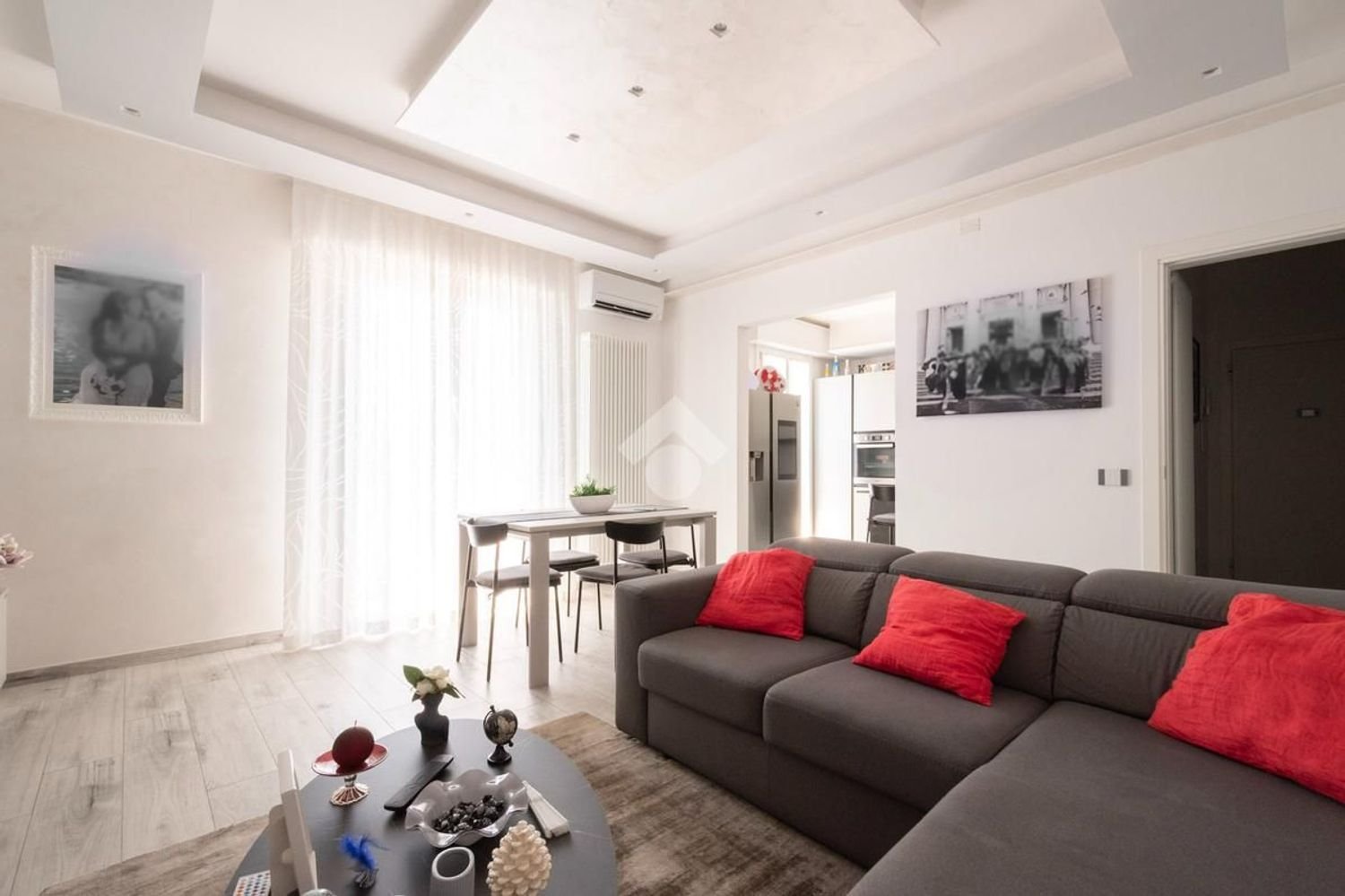 Apartamento de 4 habitaciónes en Carpi, Italy No. 303018