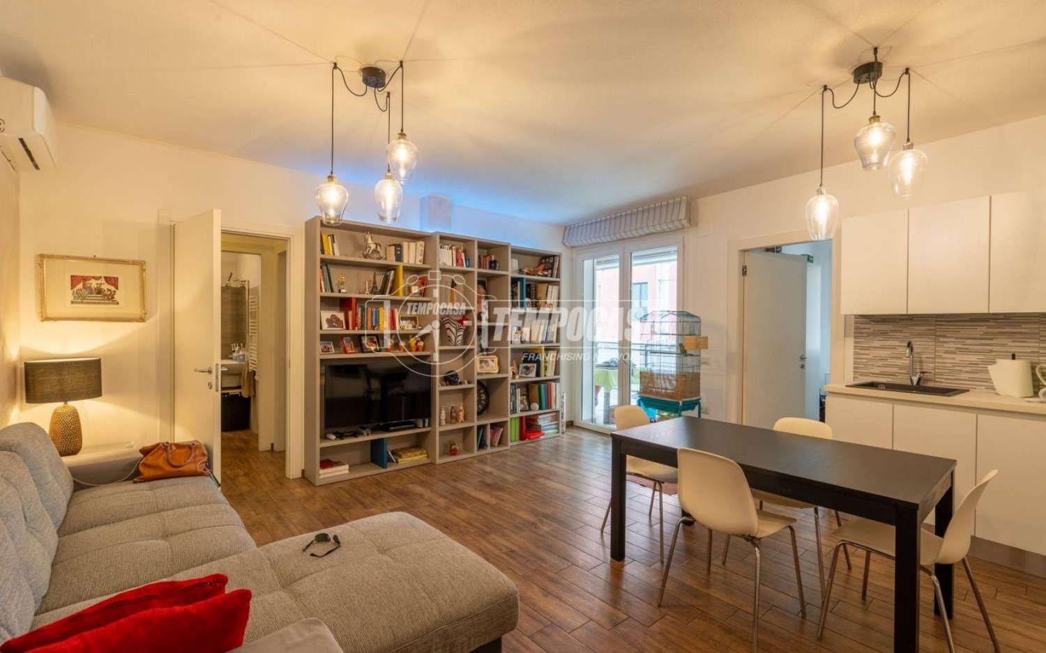 Apartamento T2 em Cagliari, Italy N.º 215965