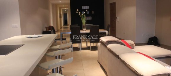 3 bedrooms Apartment in Sliema, Malta No. 8767 2