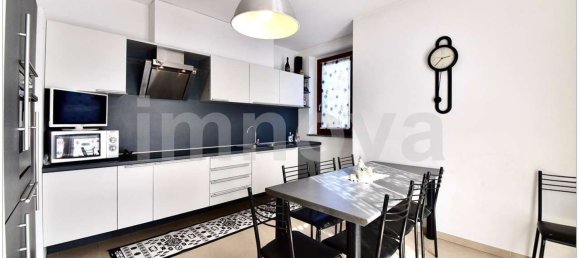 4 rooms Duplex in Cesano Maderno, Italy No. 64827 8