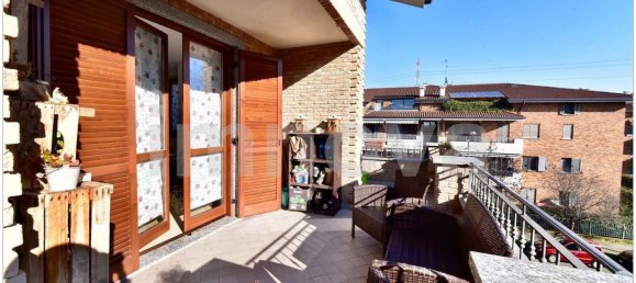 4 rooms Duplex in Cesano Maderno, Italy No. 64827 12