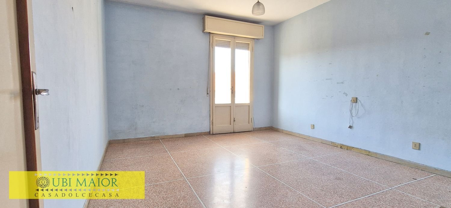 5 bedrooms Apartment in Pisa, Italy No. 326018