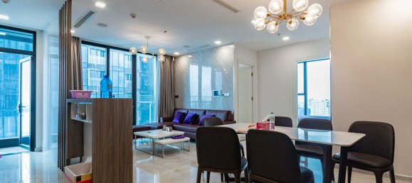 3 bedrooms Apartment in District 1, Vietnam No. 18218 2