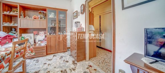 4 Schlafzimmer Haus in Somma Lombardo, Italy, Nr. 365559 37