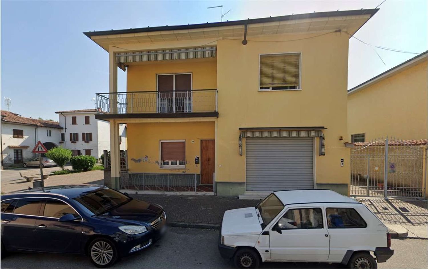 Casa de 4 habitaciónes en Senna Lodigiana, Italy No. 265387