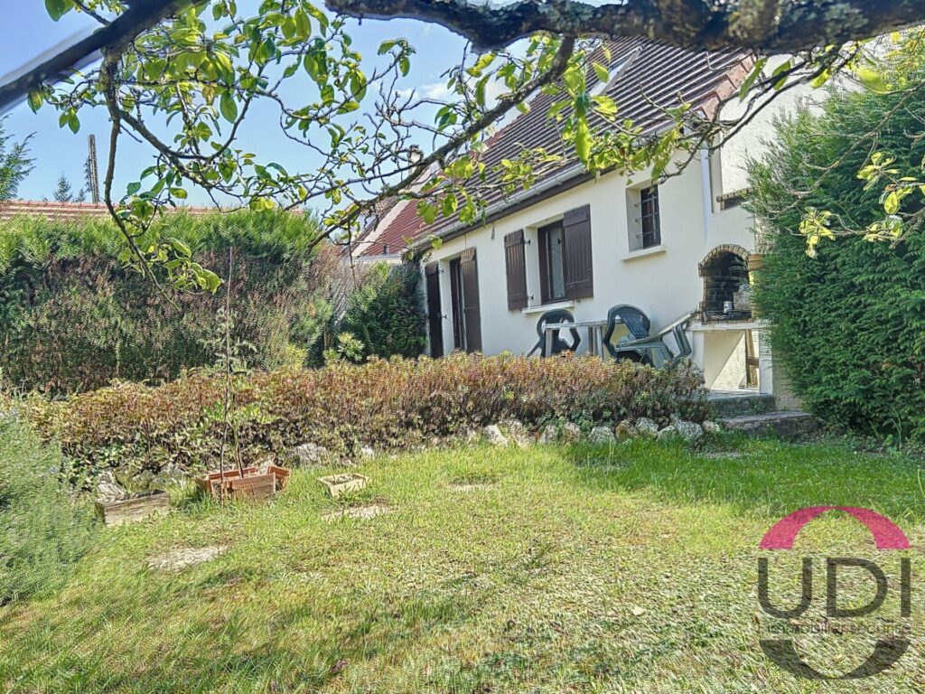 4 غرف نوم منزل في Saintry-sur-Seine, France رقم 180153