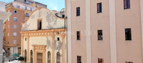 Apartamento T4 em Cagliari, Italy N.º 334262 19