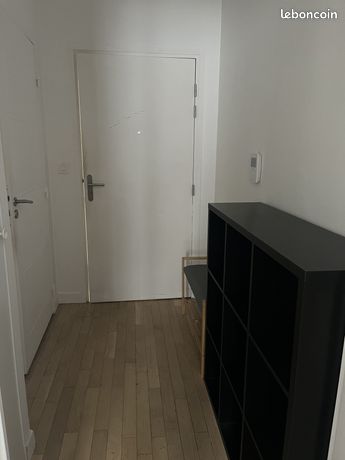 Studio in Paris, France No. 313957