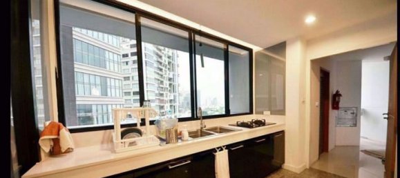 4 bedrooms Condo in Khlong Toei, Thailand No. 10185 5
