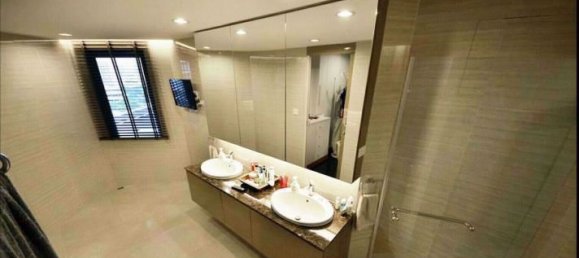 4 bedrooms Condo in Khlong Toei, Thailand No. 10185 10