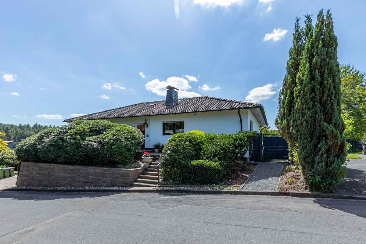 Бунгало с 2 спальнями в Рейн-Зиг, Германия № 274585