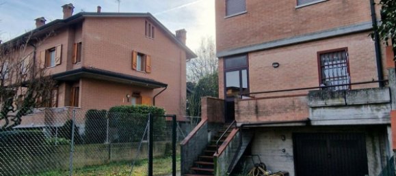 7 rooms House in Ferrara, Italy No. 19179 36