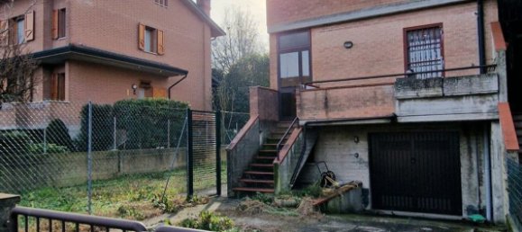 7 rooms House in Ferrara, Italy No. 19179 37