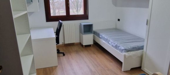 7 rooms House in Ferrara, Italy No. 19179 23