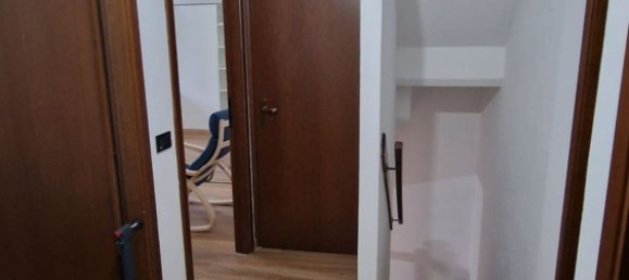 7 rooms House in Ferrara, Italy No. 19179 19