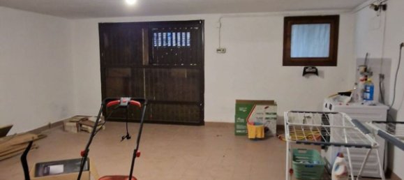 7 rooms House in Ferrara, Italy No. 19179 31