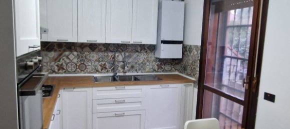 7 rooms House in Ferrara, Italy No. 19179 2