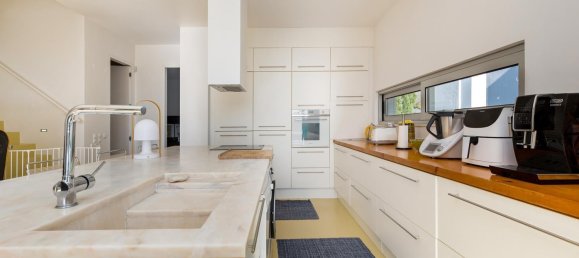 3 bedrooms Villa in Sesimbra, Portugal No. 145210 10