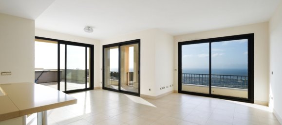 3 bedrooms Penthouse in Marbella, Spain No. 94926 4