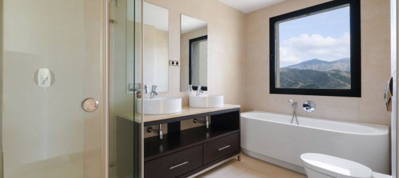 3 bedrooms Penthouse in Marbella, Spain No. 94926 18