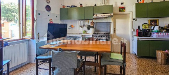 2 bedrooms Villa in Sarzana, Italy No. 277304 4