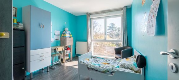 3 chambres Appartement à Neuilly-sur-Marne, France No. 312235 6