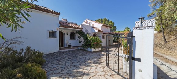 6 bedrooms Villa in Estepona, Spain No. 142766 21