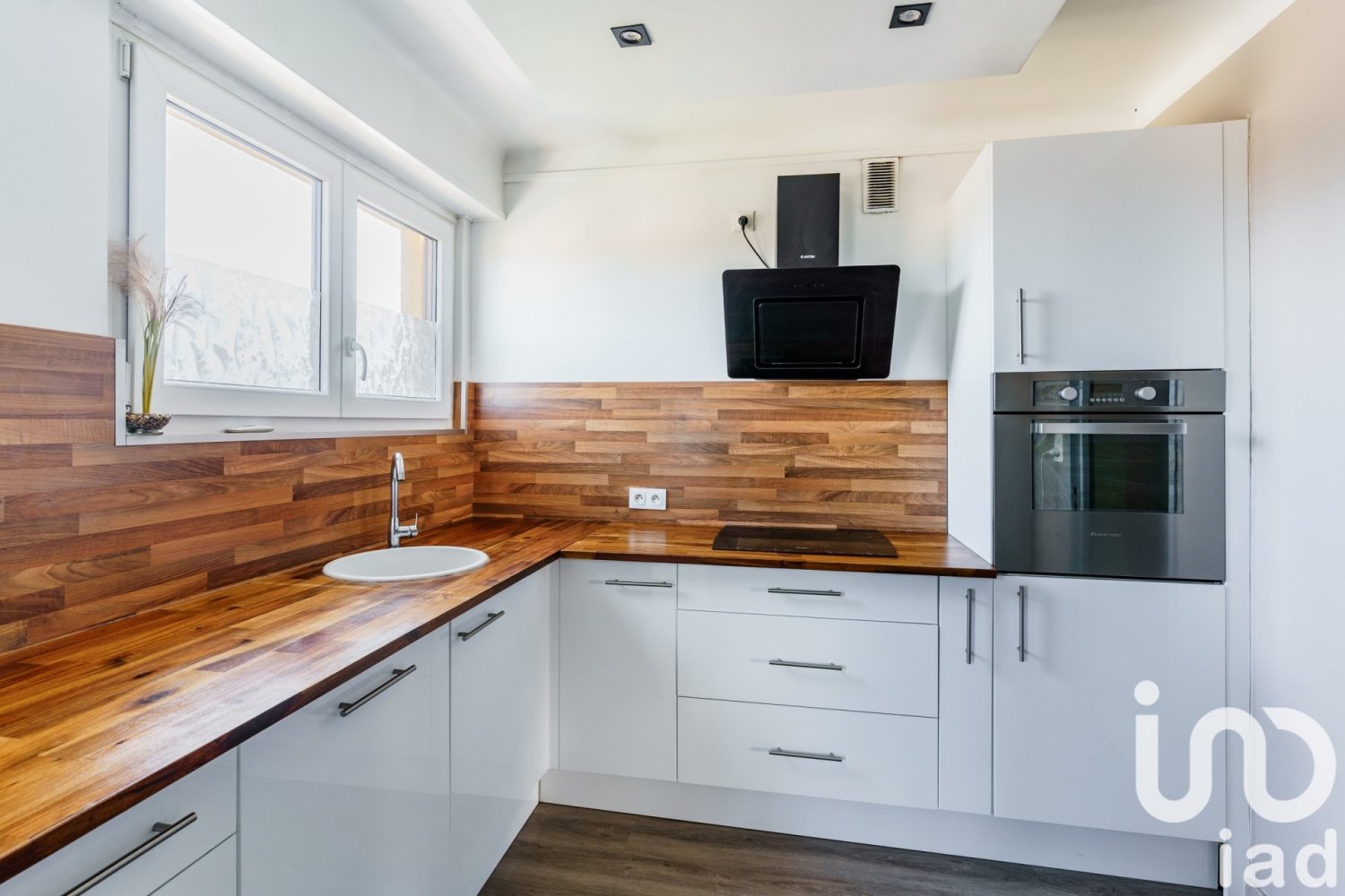 3 Schlafzimmer Wohnung in Forbach, France, Nr. 253123